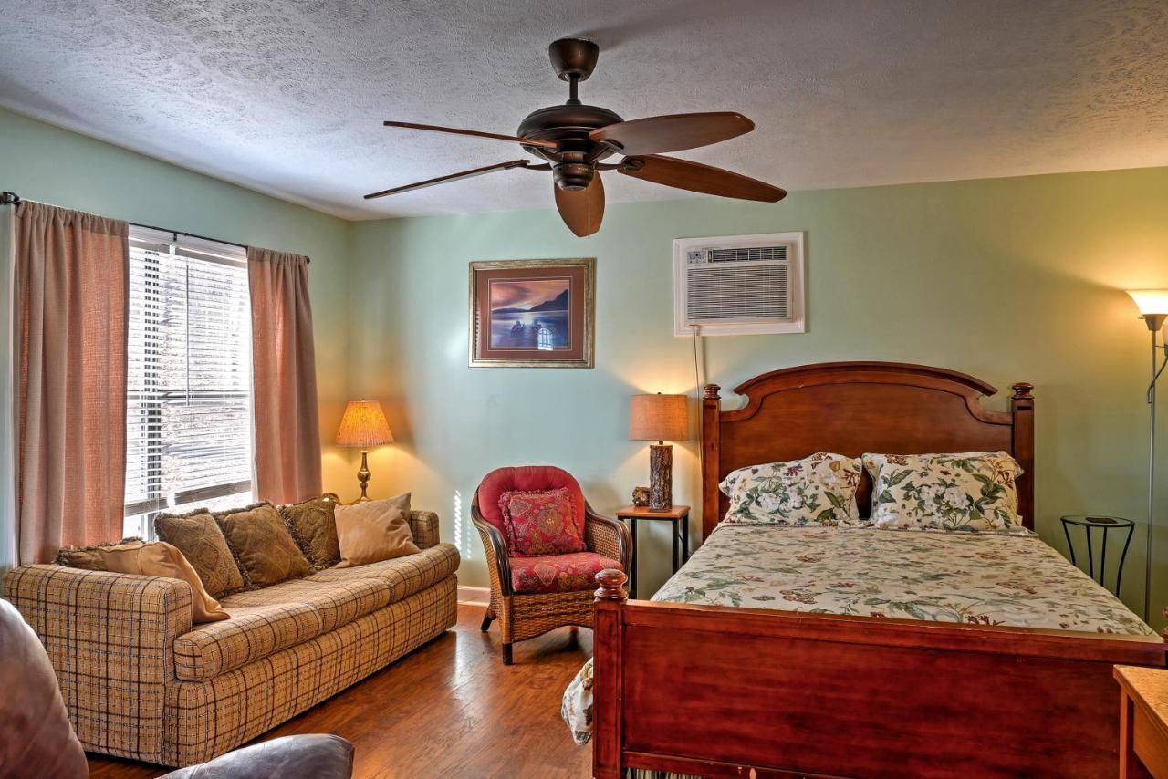 Holiday home Paradise Cove With Boathouse And Dock Guntersville